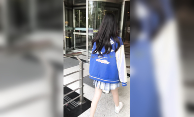 稀缺學姐專場 專業抄底靚麗制服學姐珍藏版 貼著美女屁股抄 有燈光加持畫質特好 超清4K原版 (36)