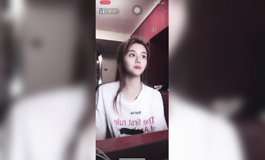 最新《瘋狂抖音》外篇之『三亞美女2』極品三亞外圍美女大秀身材 作死大尺度 摳B揉乳擠奶 (192)