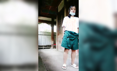 野外~玩刺激~玩心跳~【無敵小表妹】2男2女~車震小樹林~茅屋~ (9)