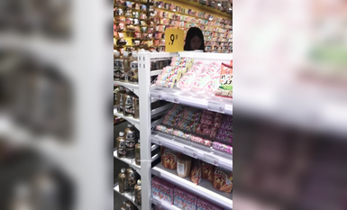 稀缺學妹專場 專業抄底靚麗學生妹JK制服 掀裙開閃光燈強抄 看的心驚肉跳太刺激 超清4K原版 (30)