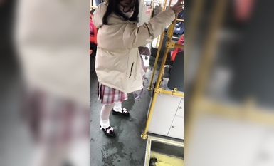 稀缺學妹專場 專業抄底靚麗學生妹JK制服 掀裙開閃光燈強抄 看的心驚肉跳太刺激 超清4K原版 (56)