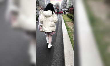 稀缺學妹專場 專業抄底靚麗學生妹JK制服 掀裙開閃光燈強抄 看的心驚肉跳太刺激 超清4K原版 (55)