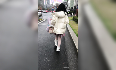 稀缺學妹專場 專業抄底靚麗學生妹JK制服 掀裙開閃光燈強抄 看的心驚肉跳太刺激 超清4K原版 (55)