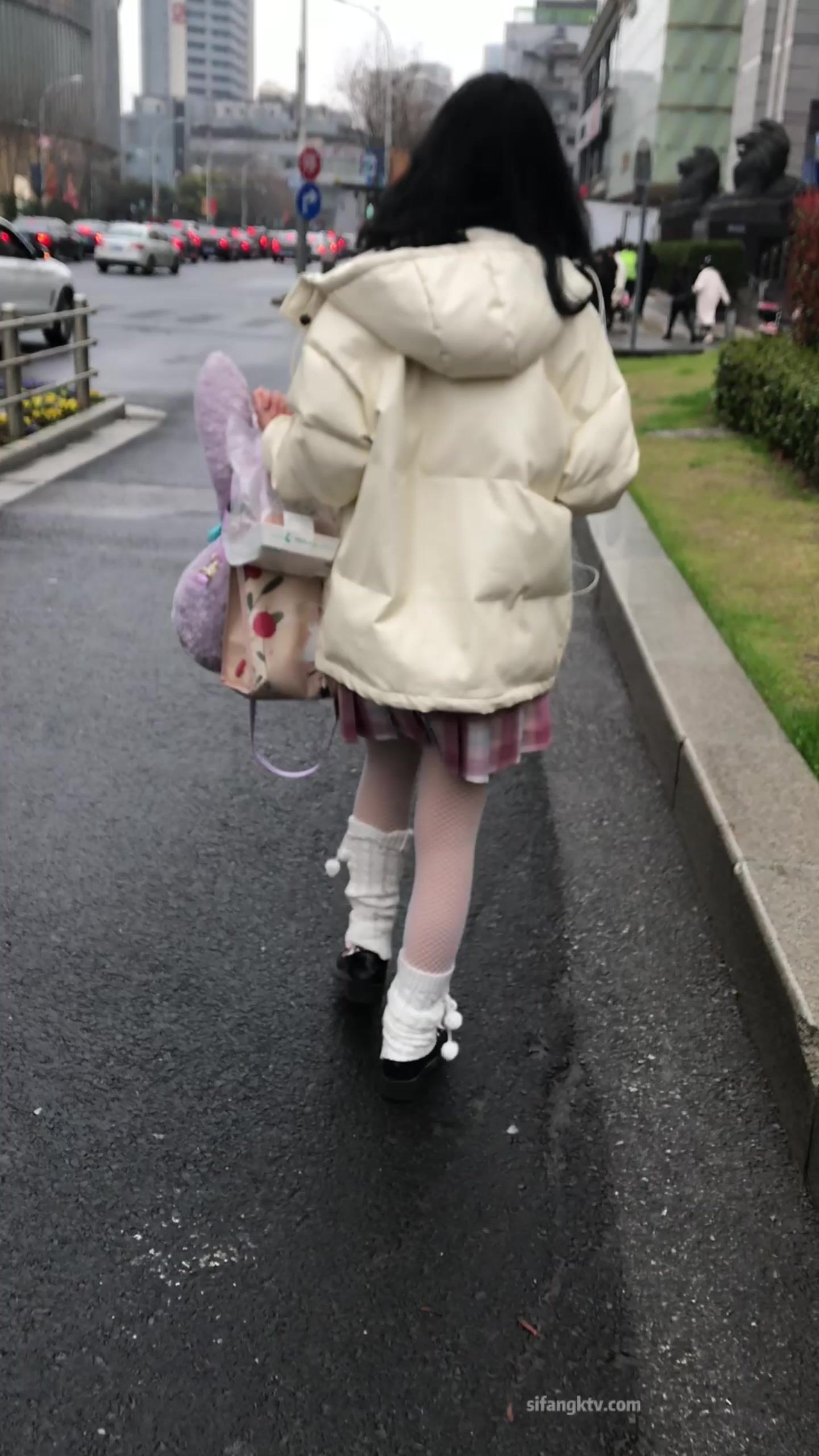 稀缺學妹專場 專業抄底靚麗學生妹JK制服 掀裙開閃光燈強抄 看的心驚肉跳太刺激 超清4K原版 (55)