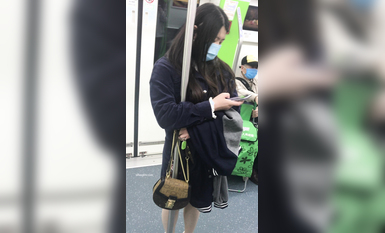 稀缺學妹專場 專業抄底靚麗學生妹JK制服 掀裙開閃光燈強抄 看的心驚肉跳太刺激 超清4K原版 (33)