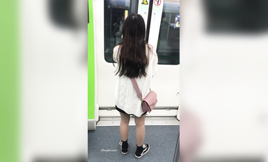 稀缺學妹專場 專業抄底靚麗學生妹JK制服 掀裙開閃光燈強抄 看的心驚肉跳太刺激 超清4K原版 (13)