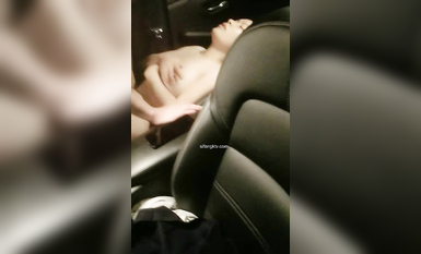 野外~玩刺激~玩心跳~【無敵小表妹】2男2女~車震小樹林~茅屋~ (8)