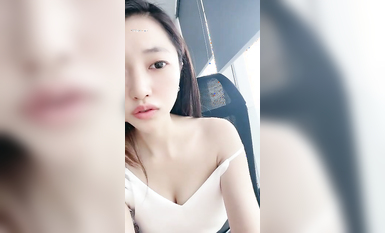 【重磅推薦】一線城市 某公司人事白領【小白兔呀呀】上班大秀 回家被操~ (8)