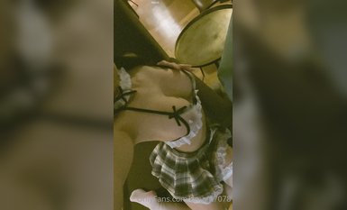 推特極品美女『Amam』最新啪啪甄選 網襪黑絲站炮後入 表情銷魂 嬌喘好聽 高清 (7)