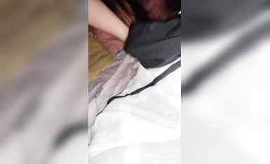 【大學生給錢就給操】大學生宿舍~出賣同學裸體~賺學費~ (2)