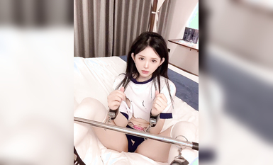 微博紅人頂級容顏蘿莉正妹【倦倦喵】露臉私人訂制體操服手腳束縛自慰放尿模仿吞精無水原檔 (8)