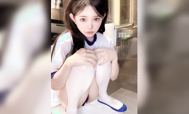微博紅人頂級容顏蘿莉正妹【倦倦喵】露臉私人訂制體操服手腳束縛自慰放尿模仿吞精無水原檔 (5)