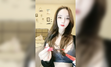 核彈！封面模特女神~20小時~【妍妍】長腿美臀~道具狂插！ (2)