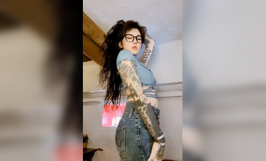 顏值巔峰白富美女神『Chloe』最新真愛群流出 狂野紋身爆乳女神的最後瘋狂 高清 (6)