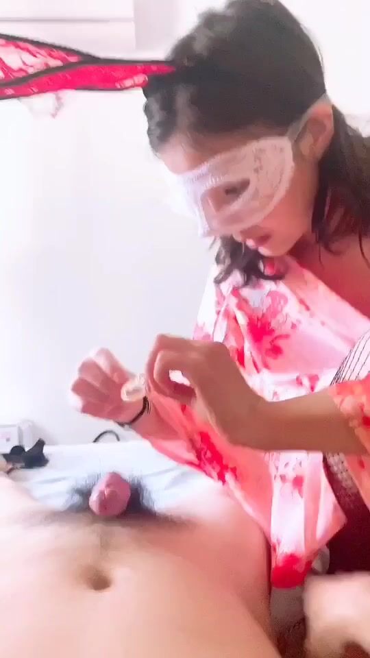 皙豪乳人妻露臉啪啪私拍專享 多制服換裝無套肆意蹂躪懟操小穴啪啪 三穴全開  (8)